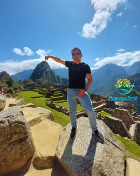 turista-en-machu-picchu | Mandalas-Peru-Travel
