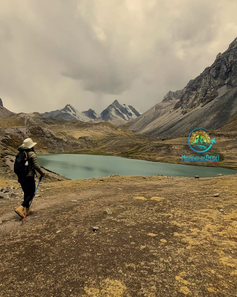 Tour 7 Lagunas Entre lagunas y montañas que cortan el aliento