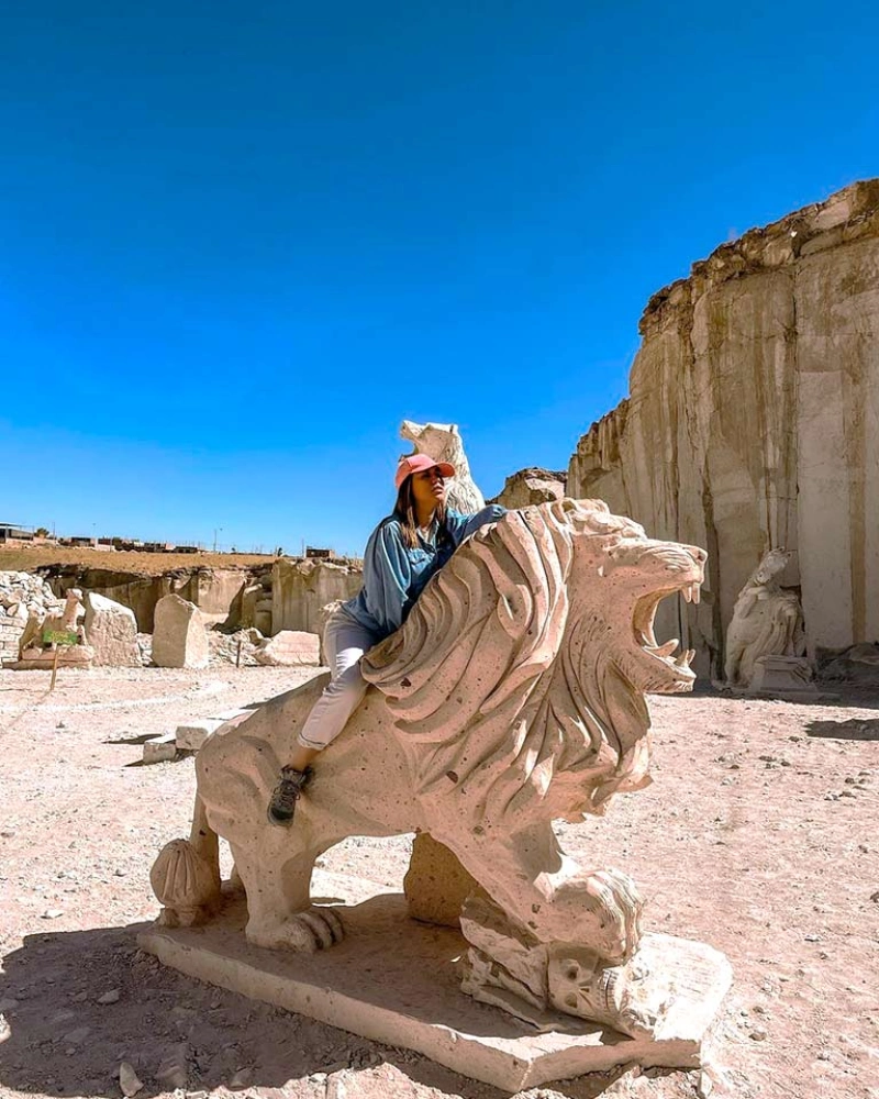 Ruta-del-Sillar-y-Caminata-en-Culebrillas-Arequipa