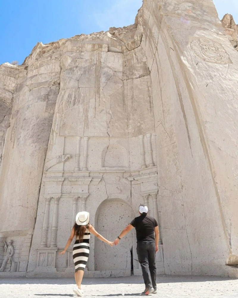 Ruta-del-Sillar-y-Caminata-en-Culebrillas-Arequipa