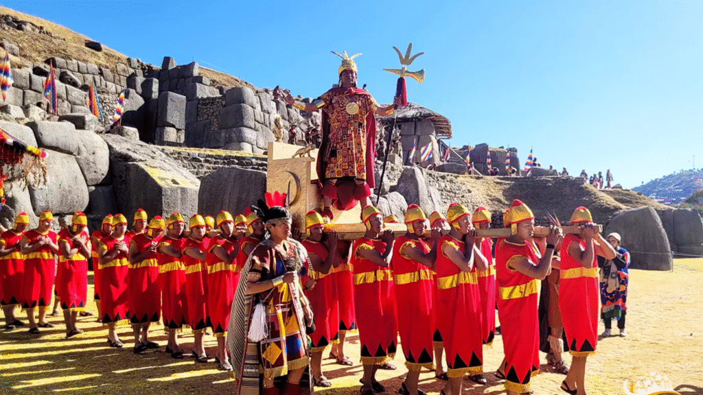 Celebración del Inti Raymi en Cusco mostrando la cultura inca y sus tradiciones