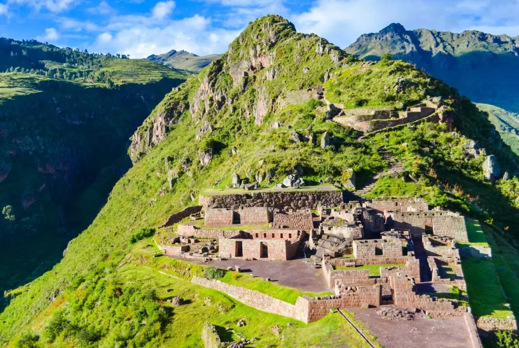 Vista panorámica de Pisac Cusco en el Valle Sagrado de los Incas