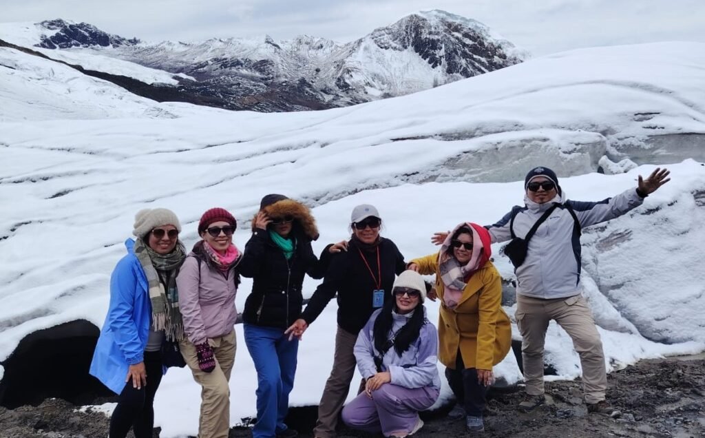 Viajeros en el glaciar