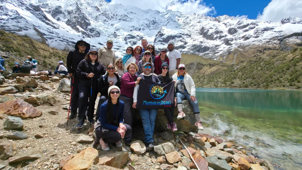 Turistas sabiendo que ropa llevar a cusco y machu picchu
